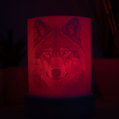 Halbrundes Lichtbild - Wolf